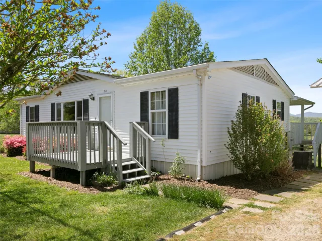 60 Dix Creek Chapel Road