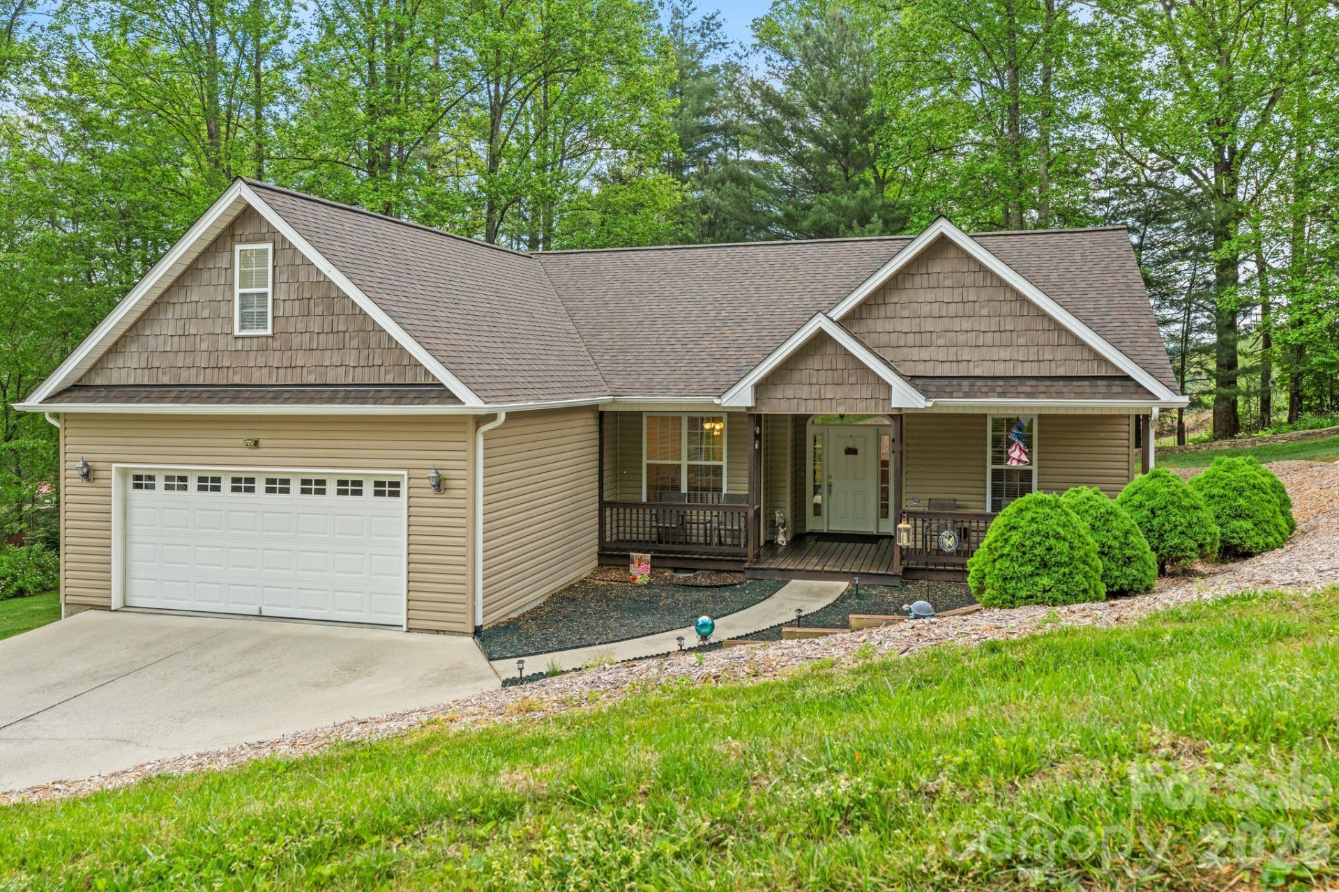 112 Chestnut Lane - Photo 2