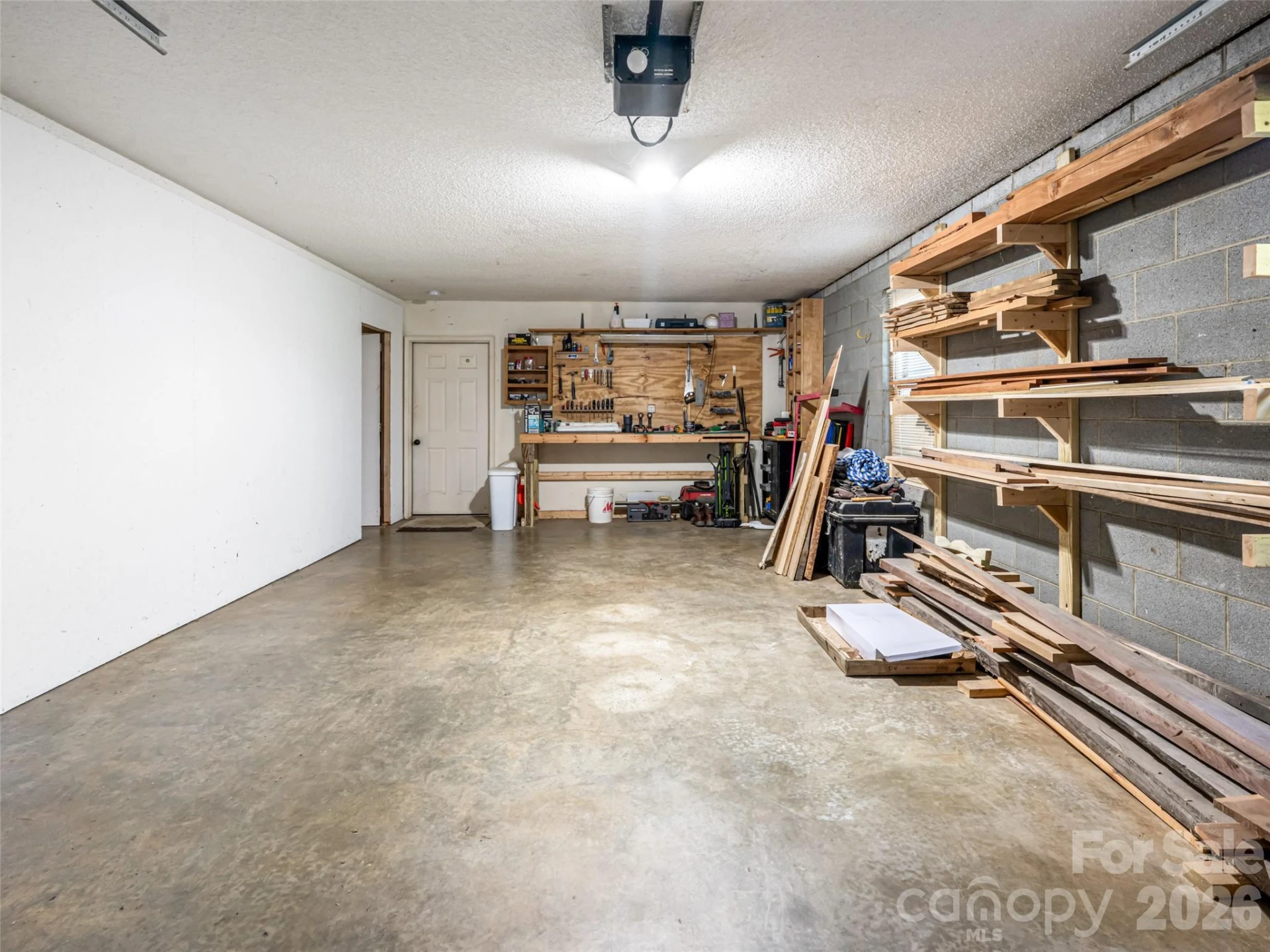 15 Tiffany Lane - Photo 34