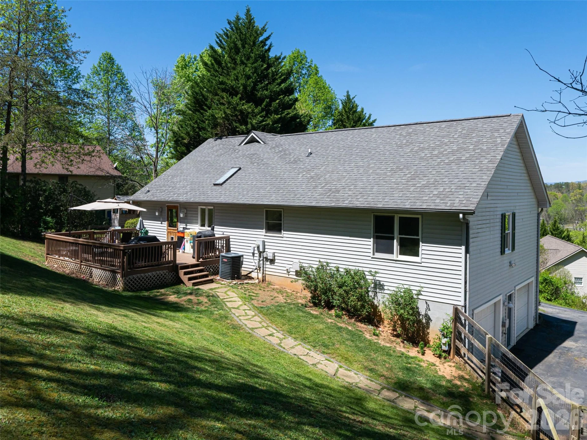 15 Tiffany Lane - Photo 38