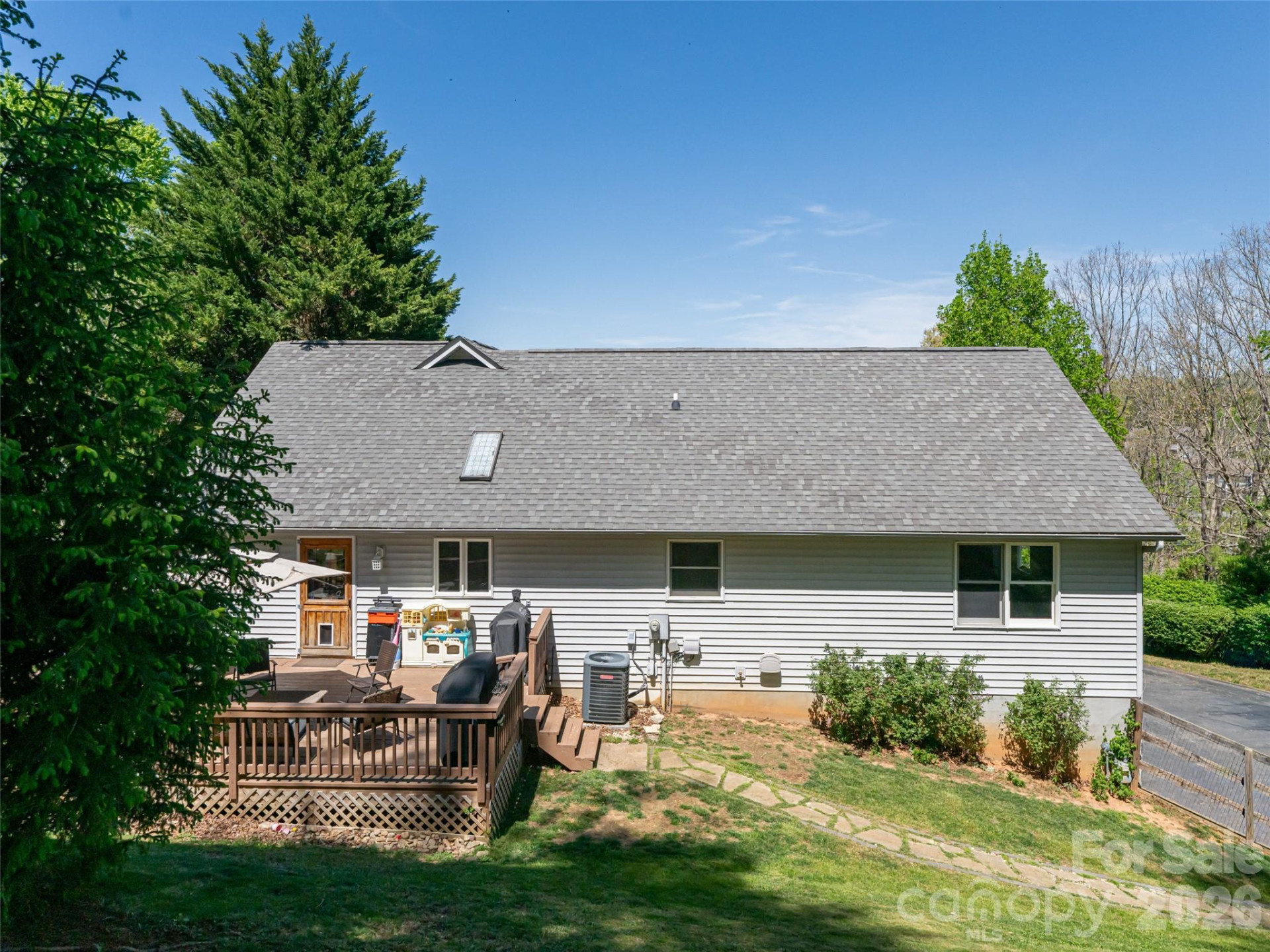 15 Tiffany Lane - Photo 40
