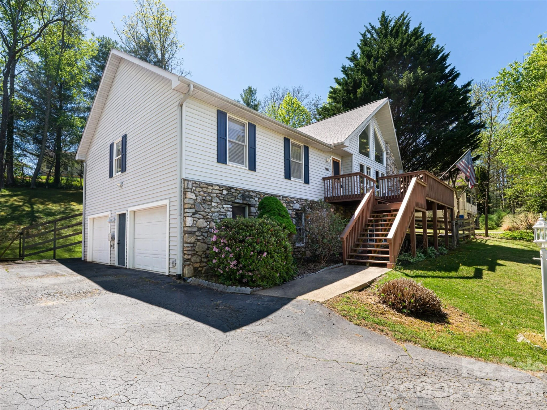 15 Tiffany Lane - Photo 44