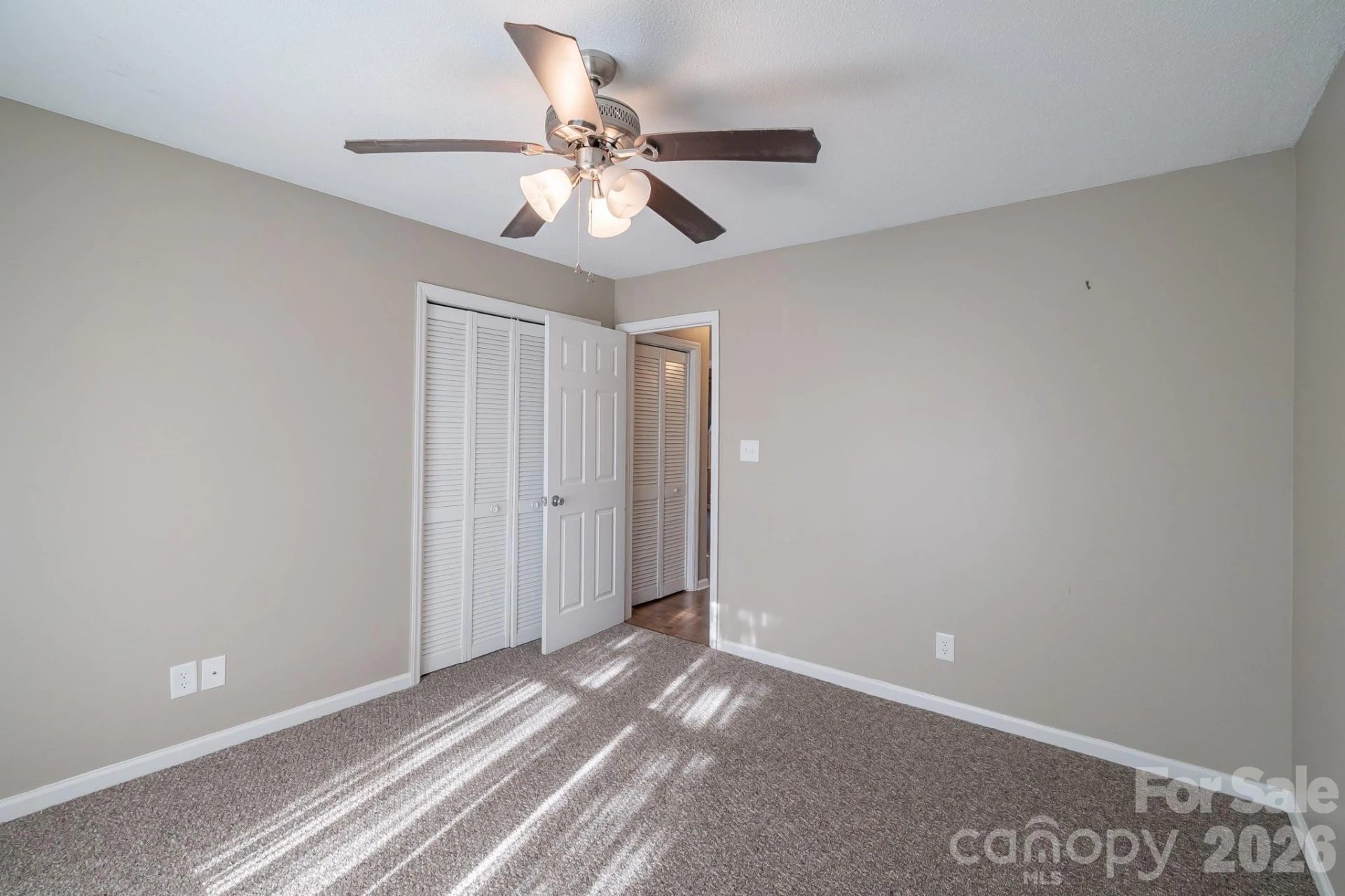 111 Southglenn Drive - Photo 24