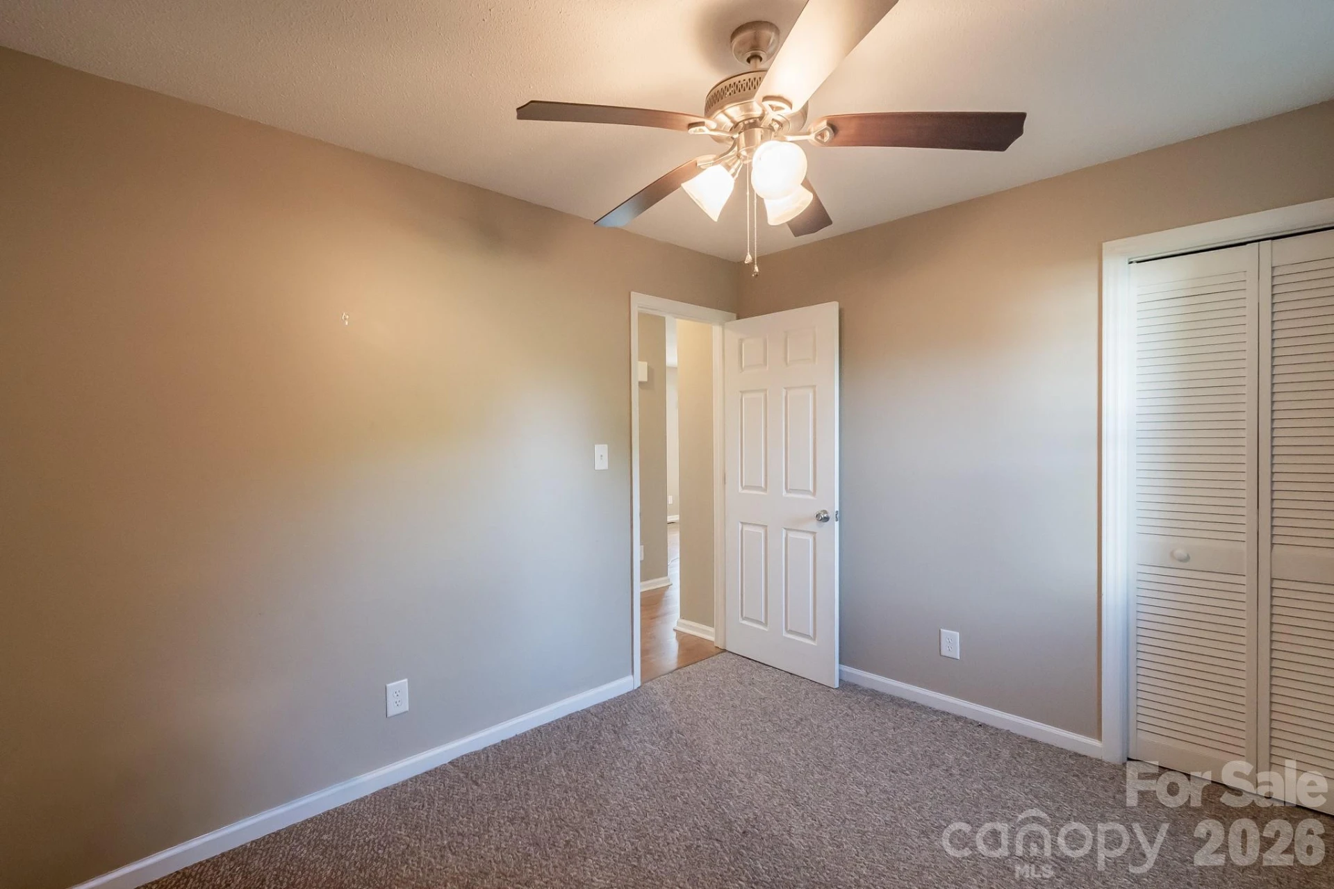 111 Southglenn Drive - Photo 27