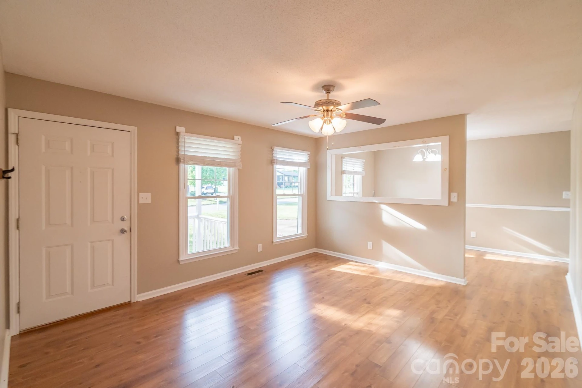 111 Southglenn Drive - Photo 9