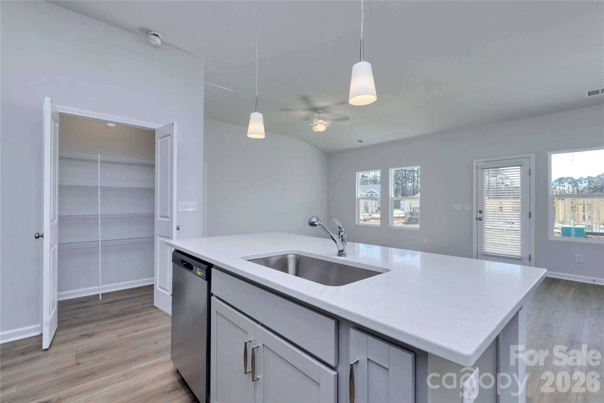 223 Rodeo Drive - Photo 6