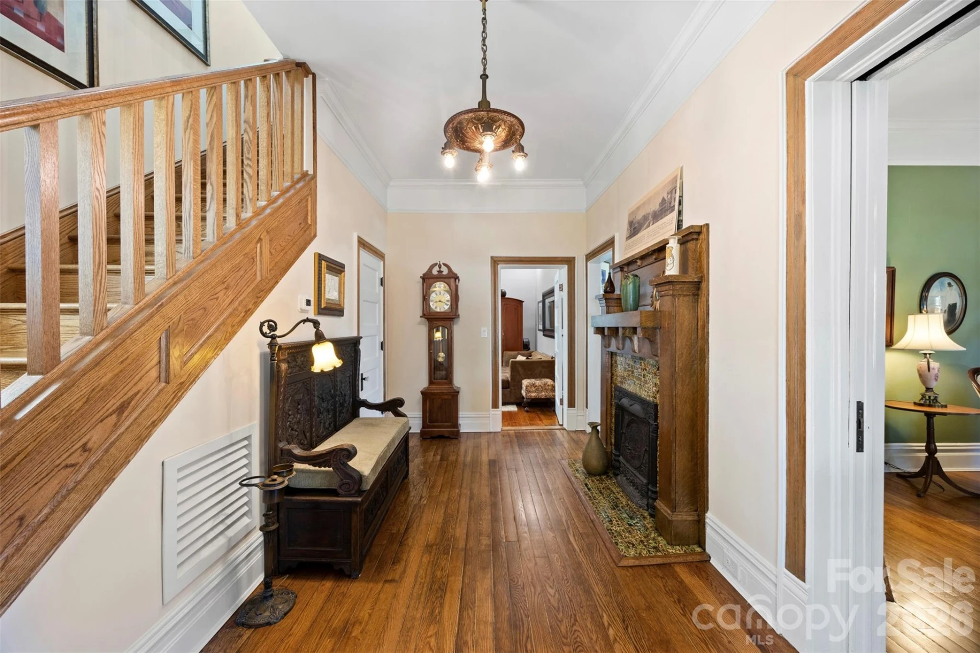 207 Academy Street - Photo 8