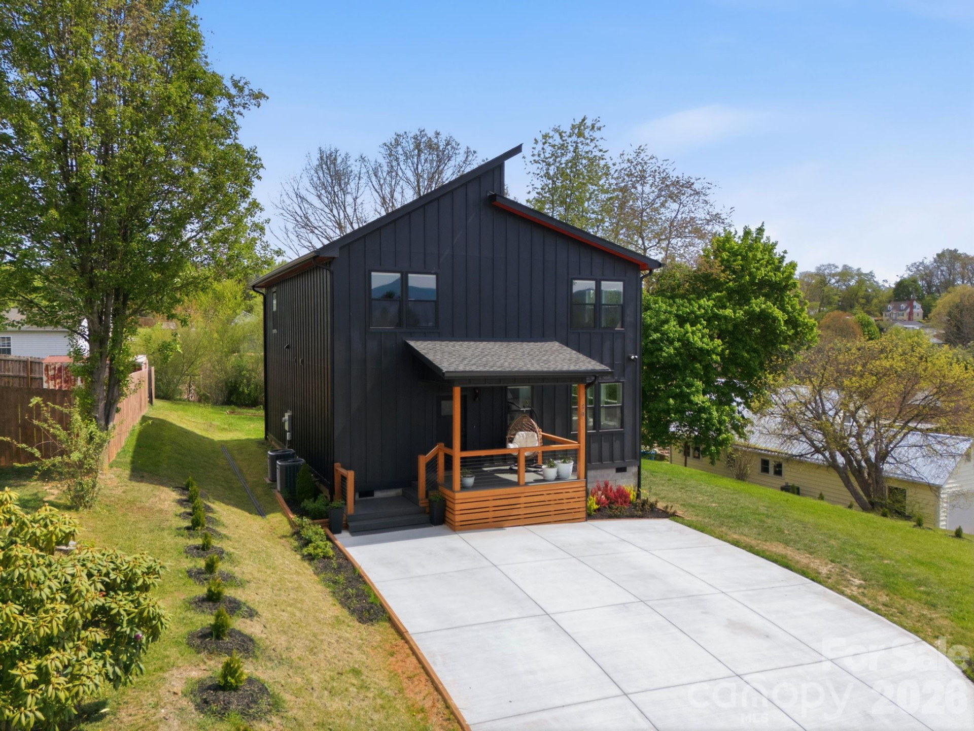 30 First Street - Photo 2