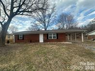 150 Greenfield Drive - Photo 3