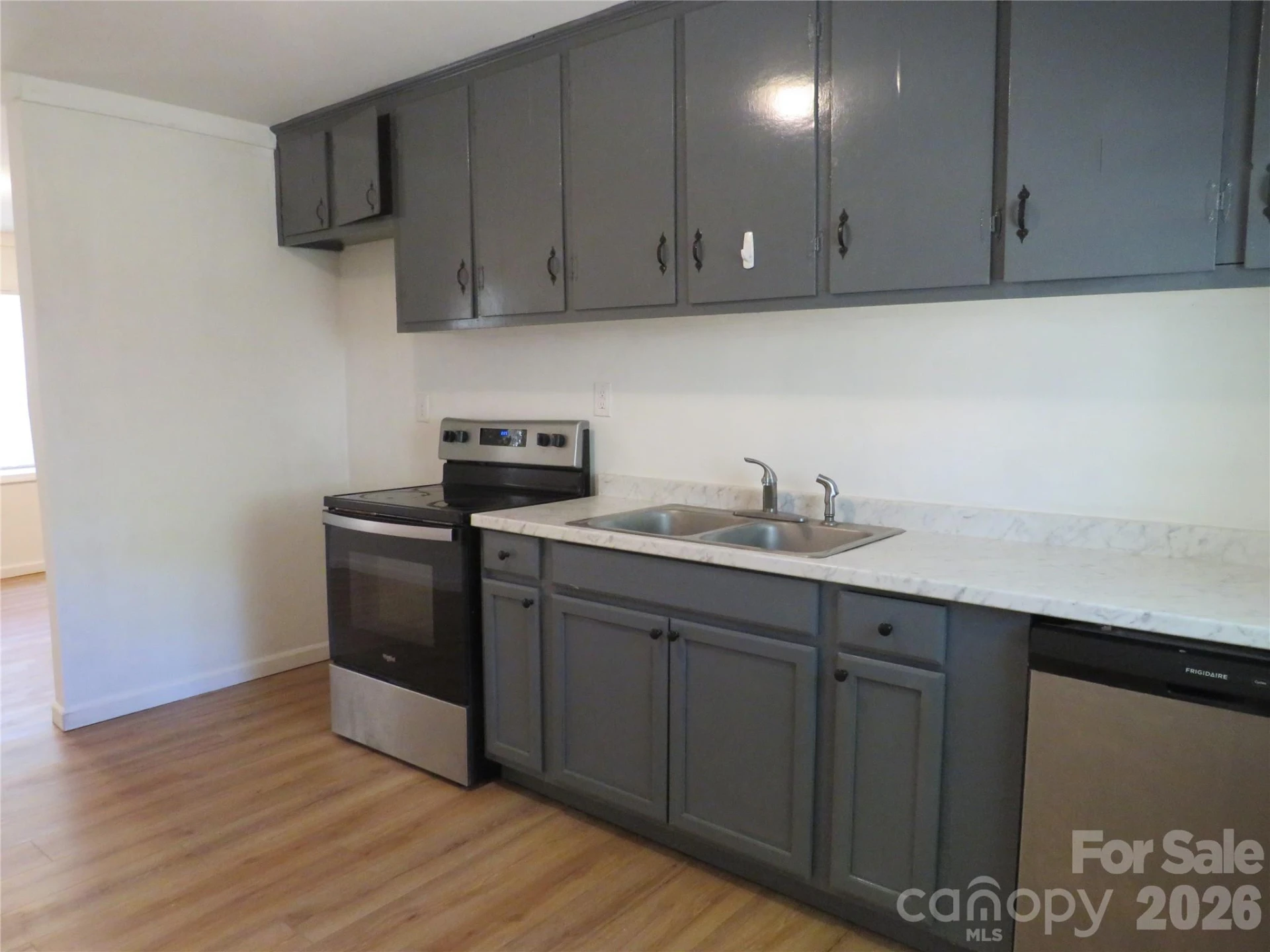 150 Greenfield Drive - Photo 7