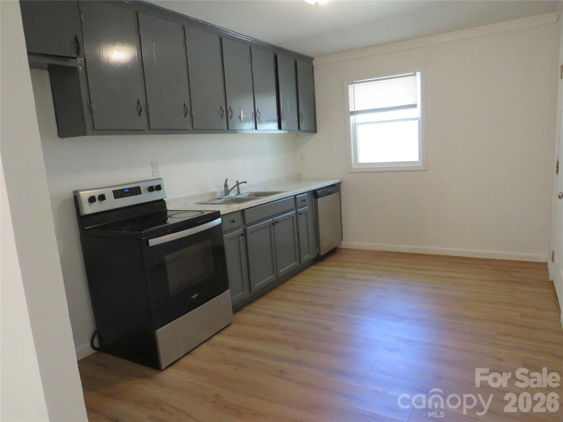 150 Greenfield Drive - Photo 9