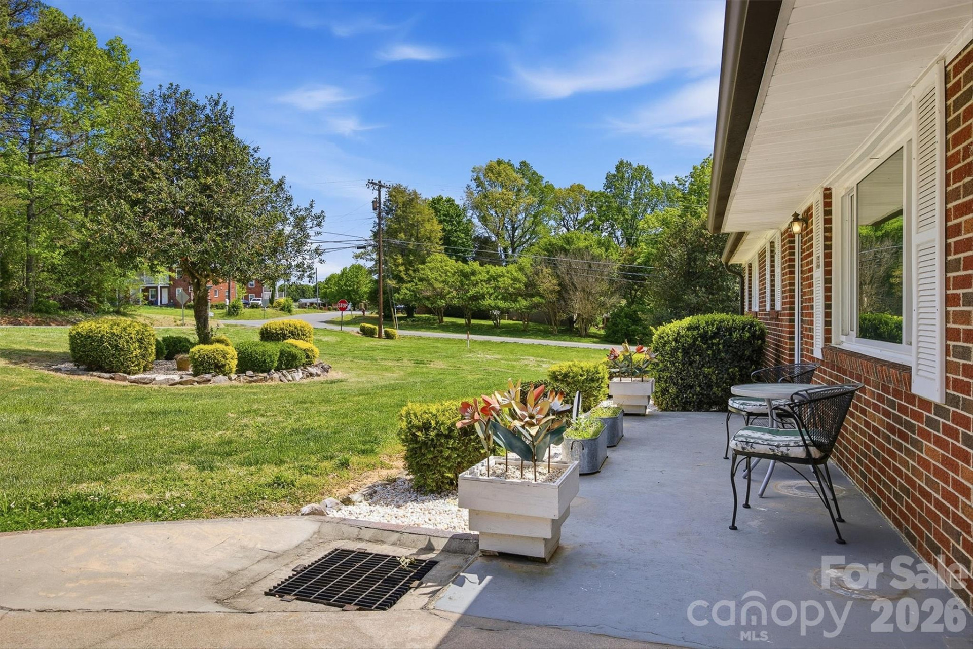 101 Regina Drive - Photo 11