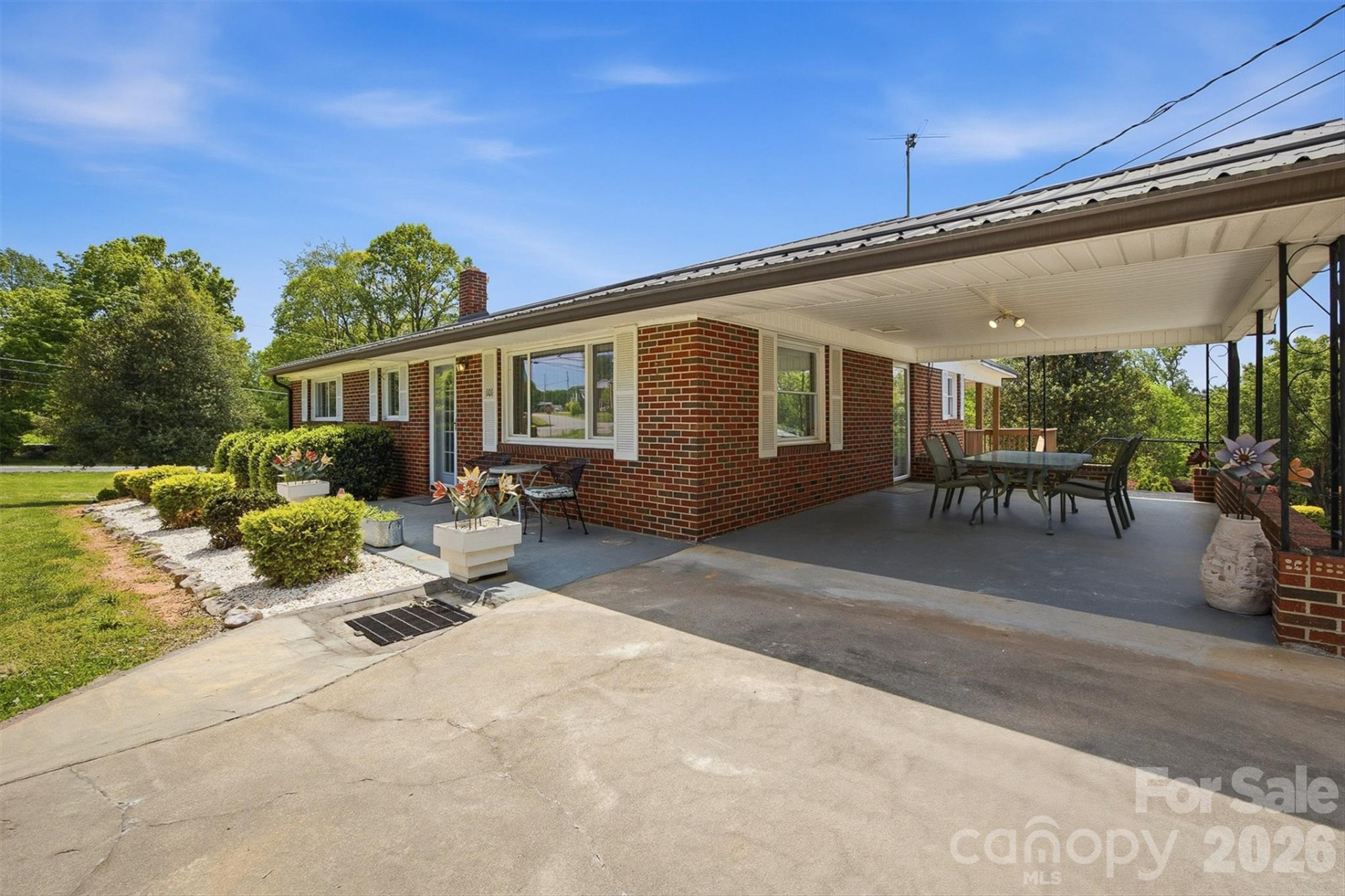 101 Regina Drive - Photo 12