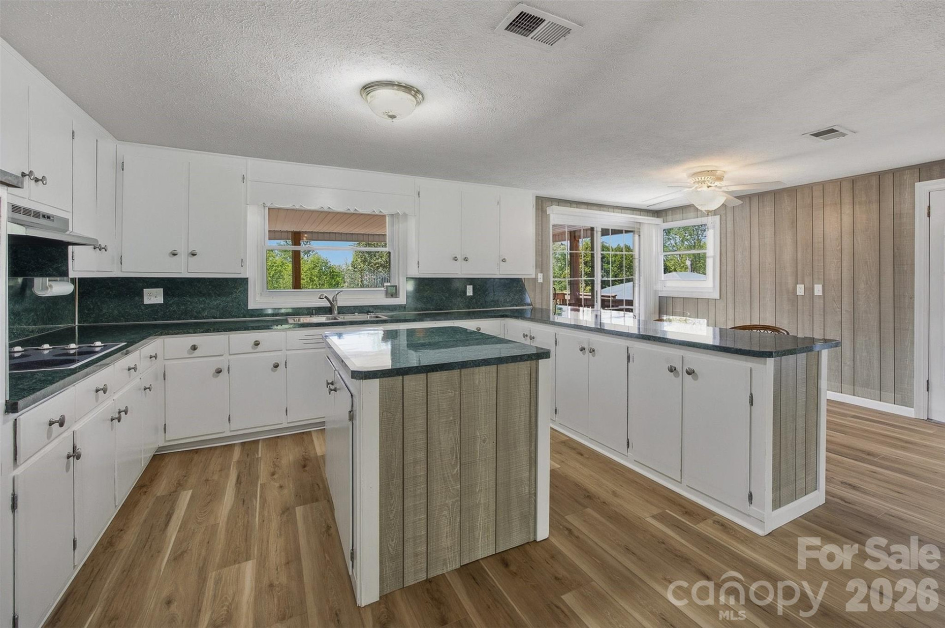 101 Regina Drive - Photo 18