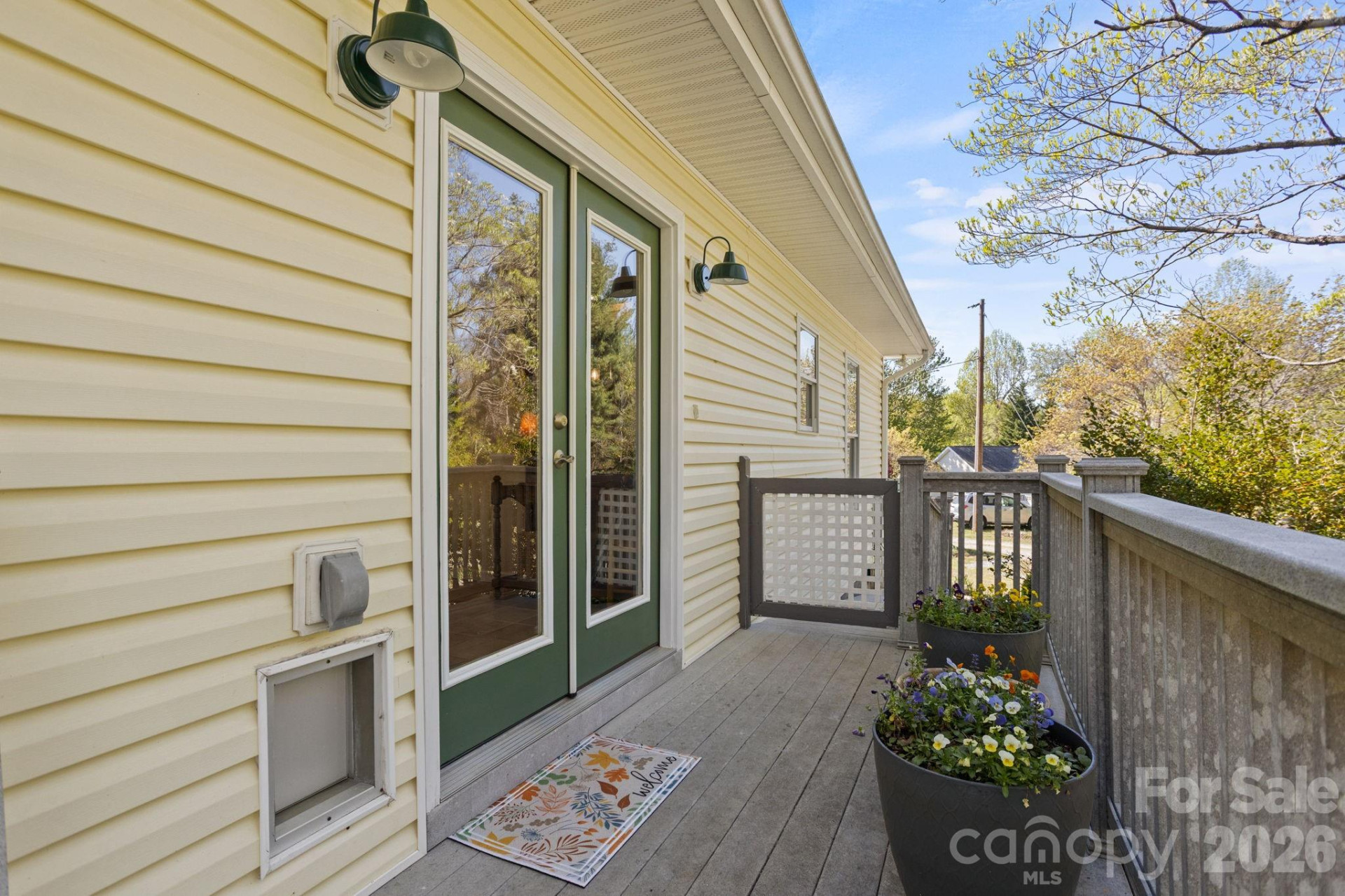 367 Crescent Street - Photo 2