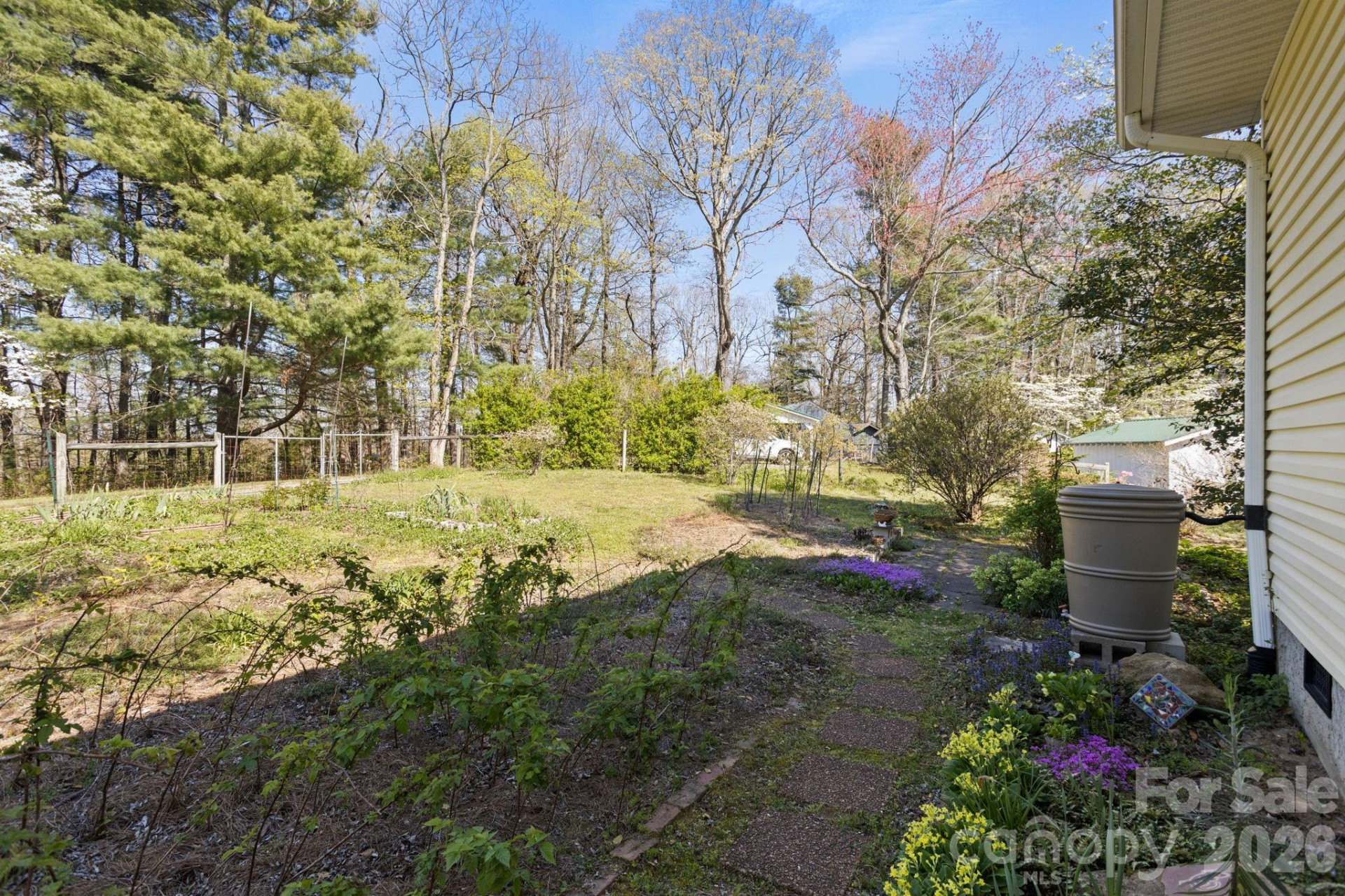 367 Crescent Street - Photo 4