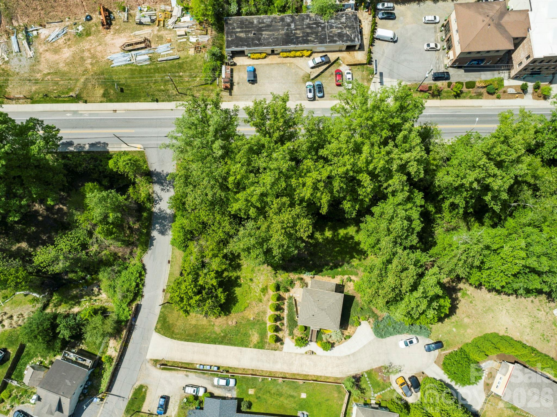 9999 Euclid Boulevard - Photo 14