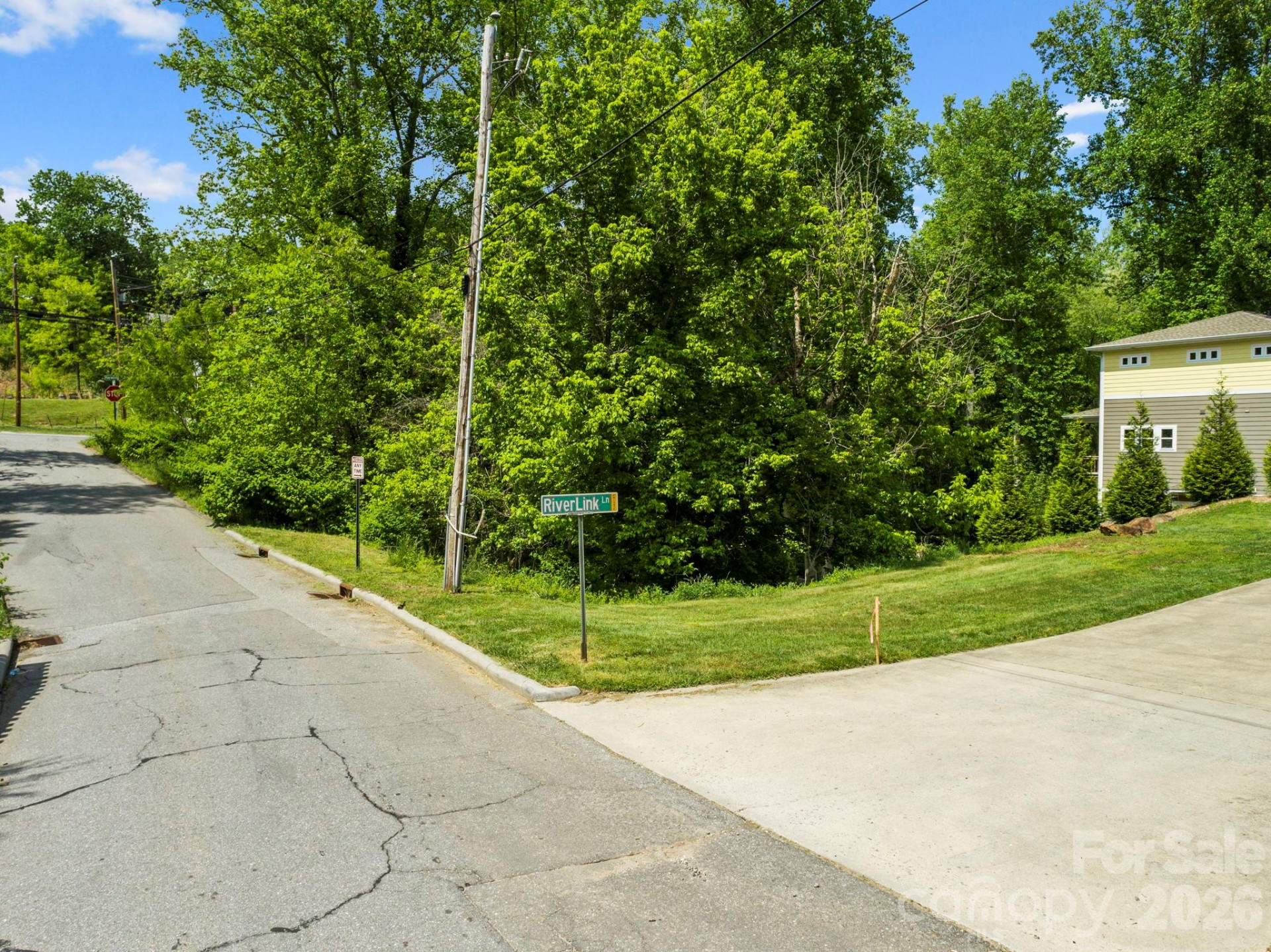 9999 Euclid Boulevard - Photo 8