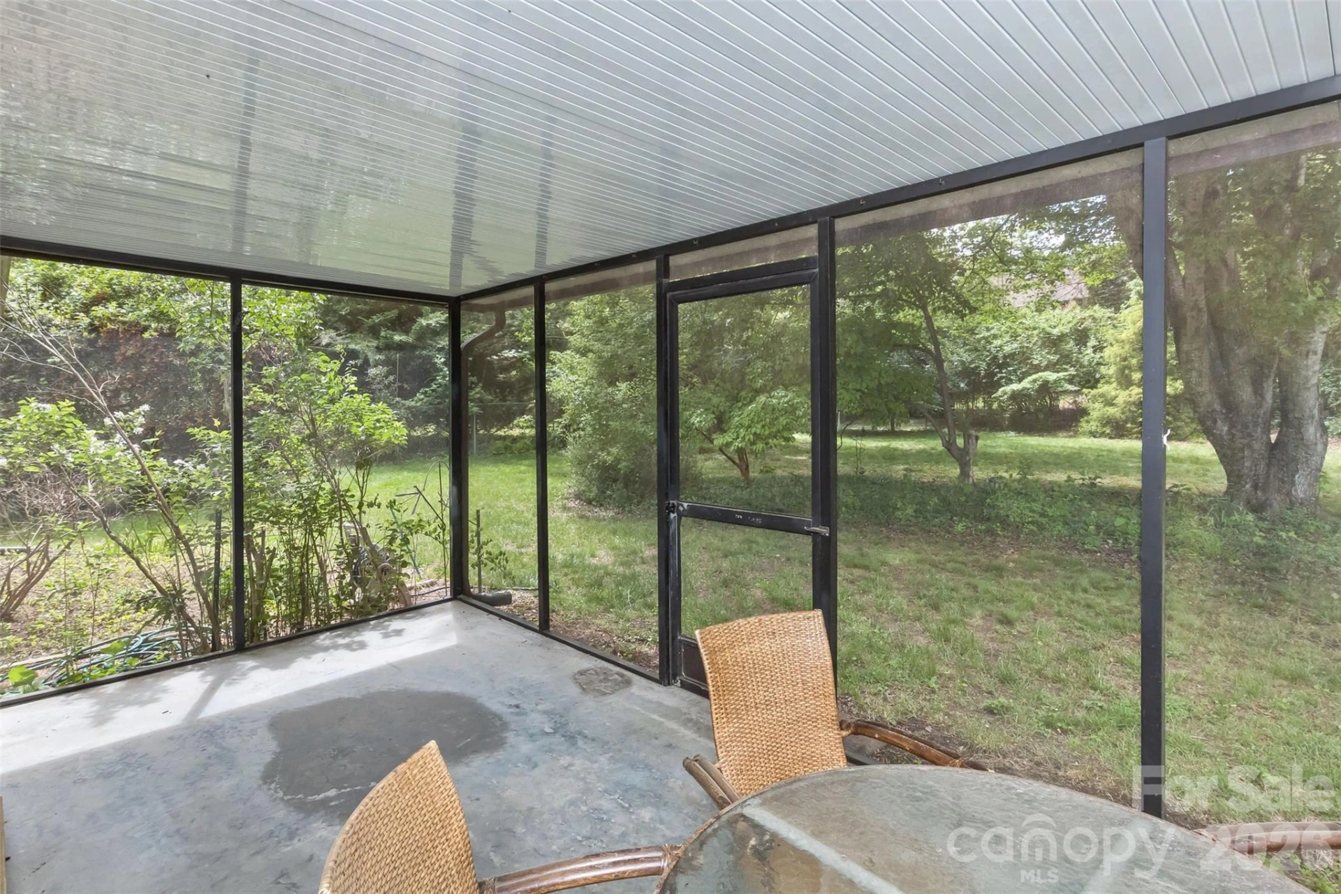 7 Teaneck Circle - Photo 11