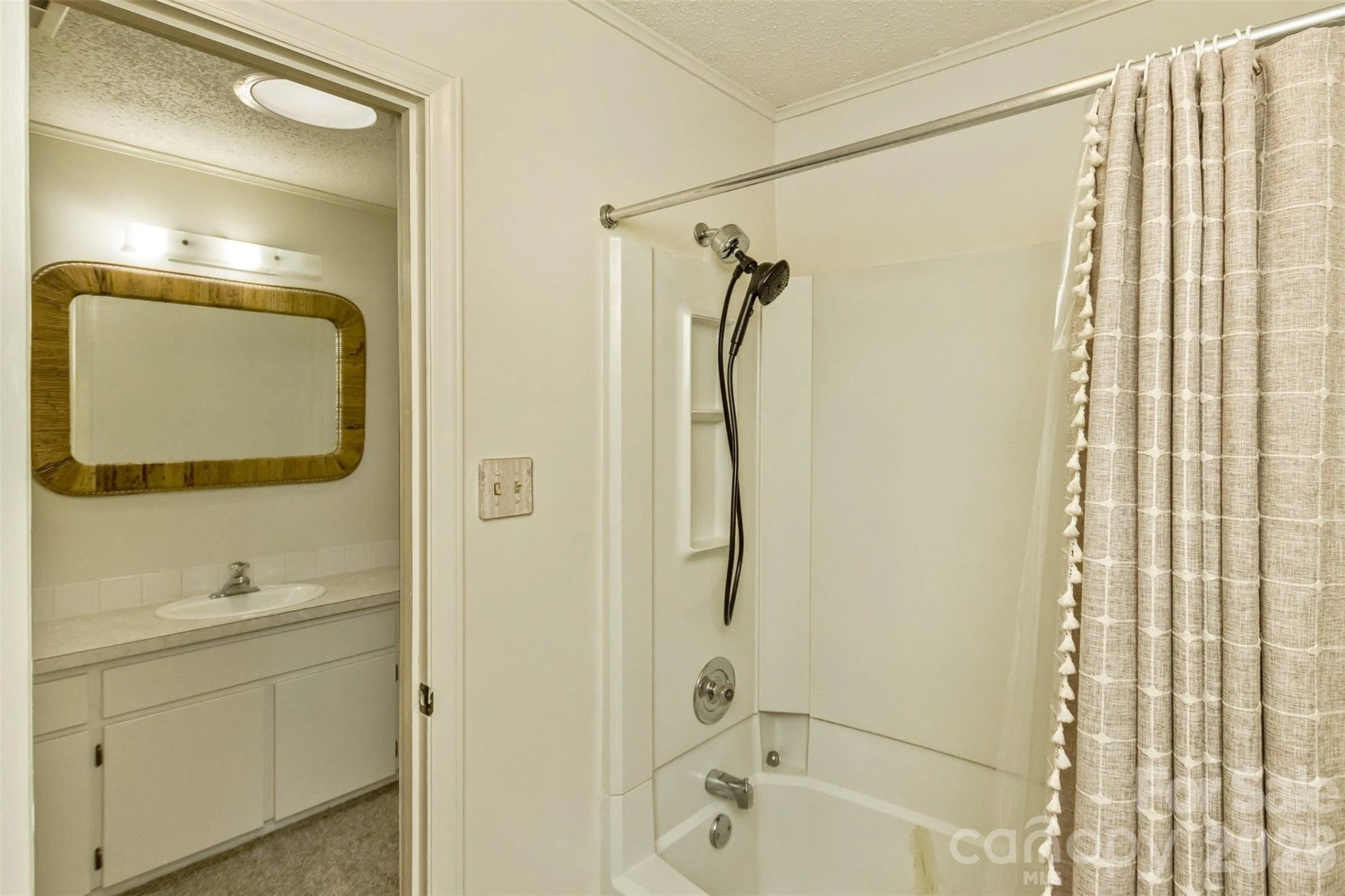 7 Teaneck Circle - Photo 22
