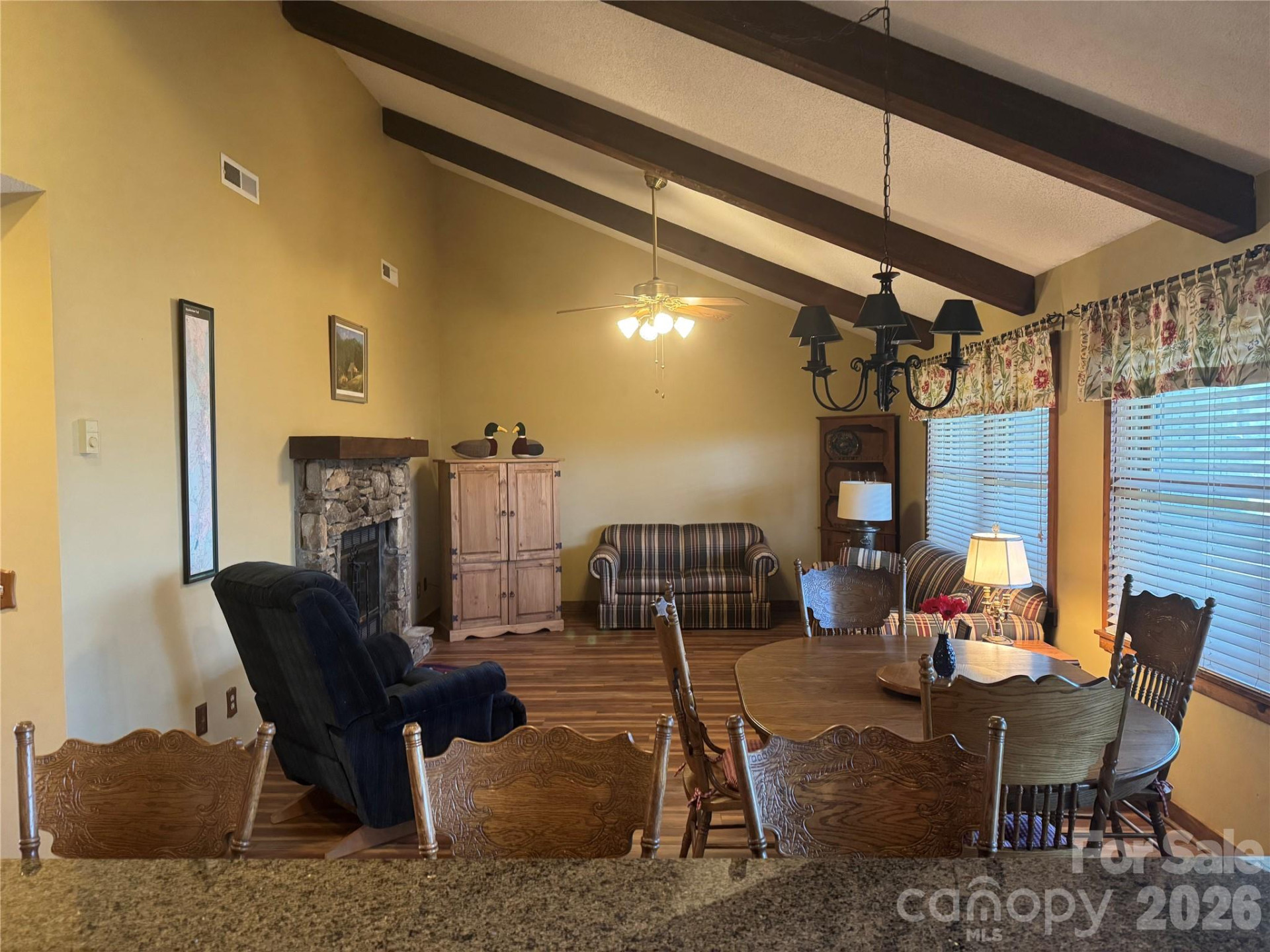 302 Eagles Nest Court - Photo 9