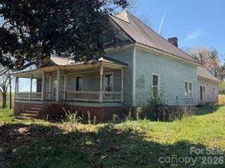 2231 US 221 Highway - Photo 4