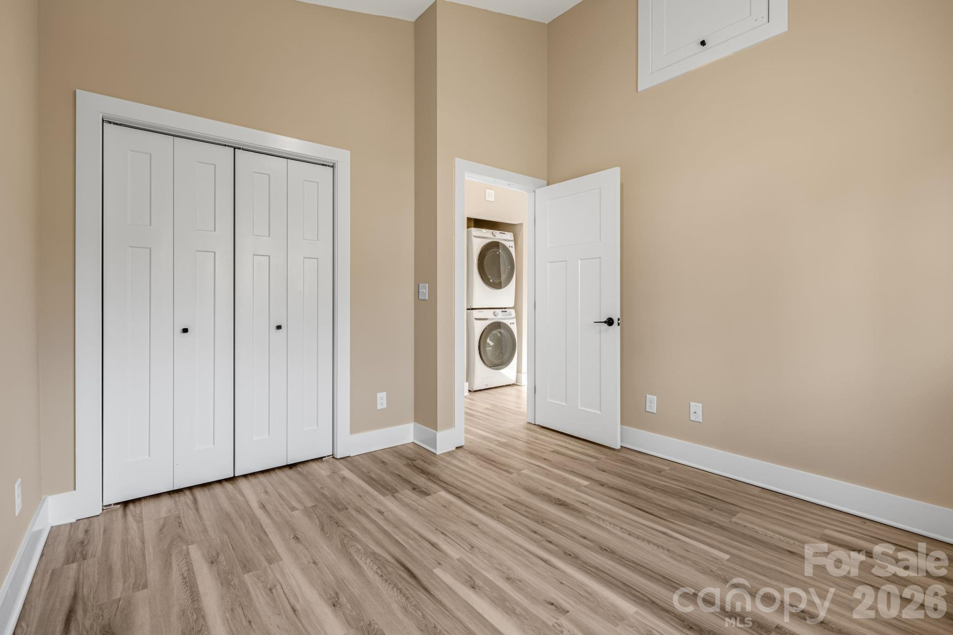 207 Hanover Street - Photo 16