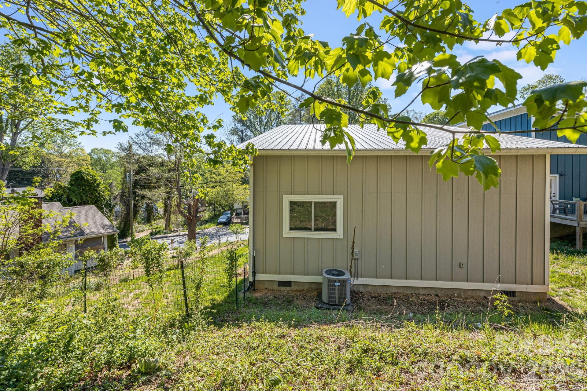 207 Hanover Street - Photo 20