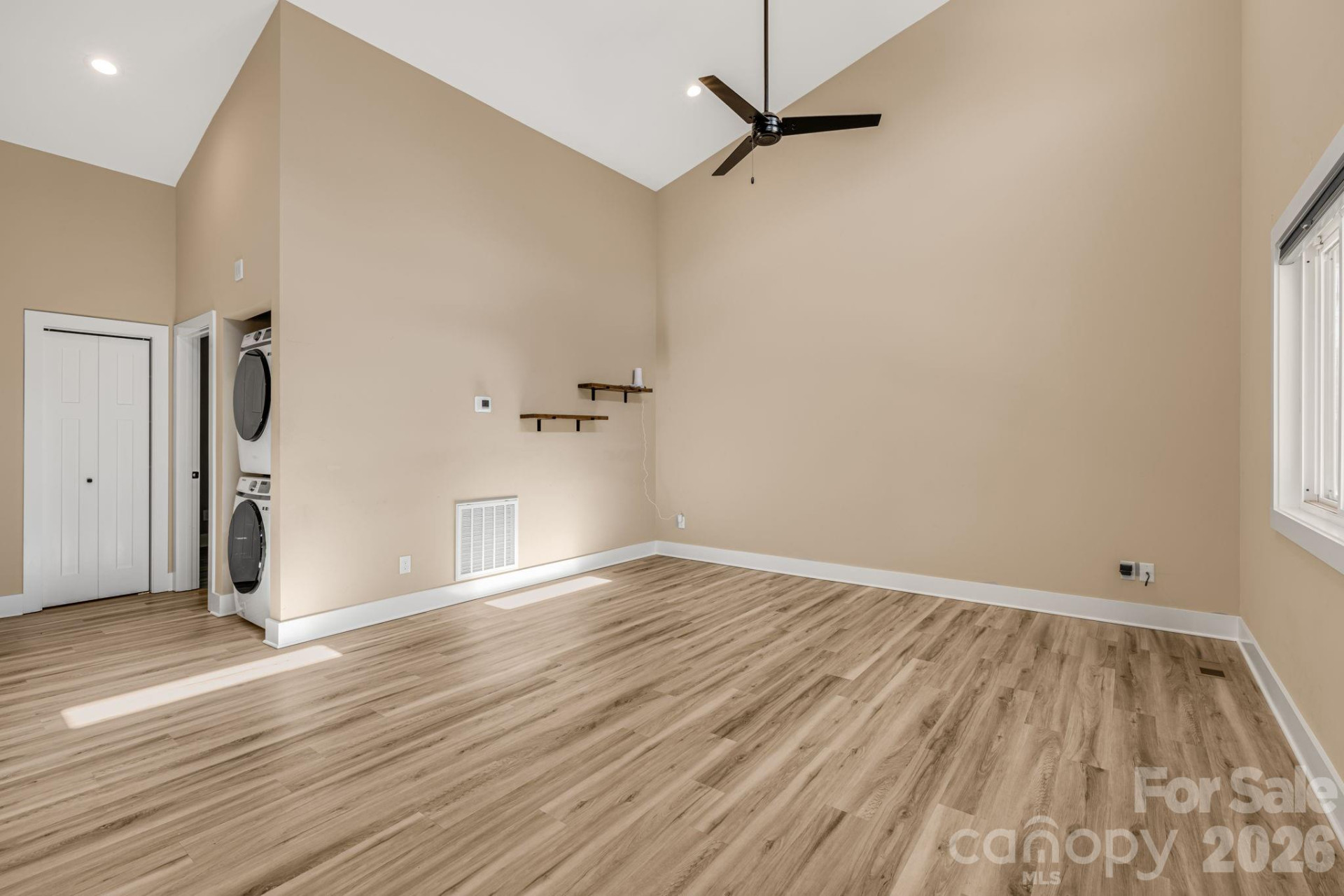 207 Hanover Street - Photo 5