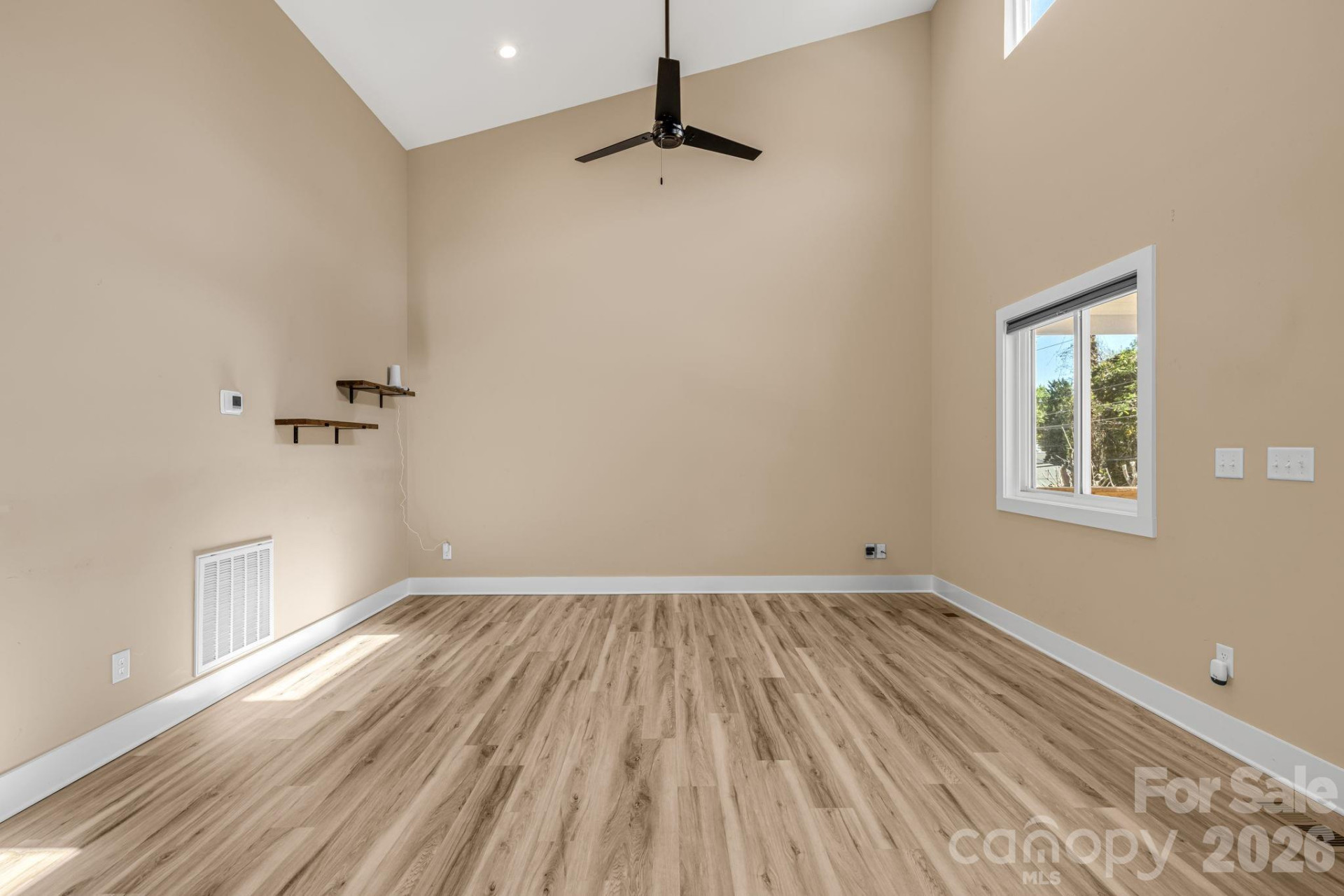 207 Hanover Street - Photo 6