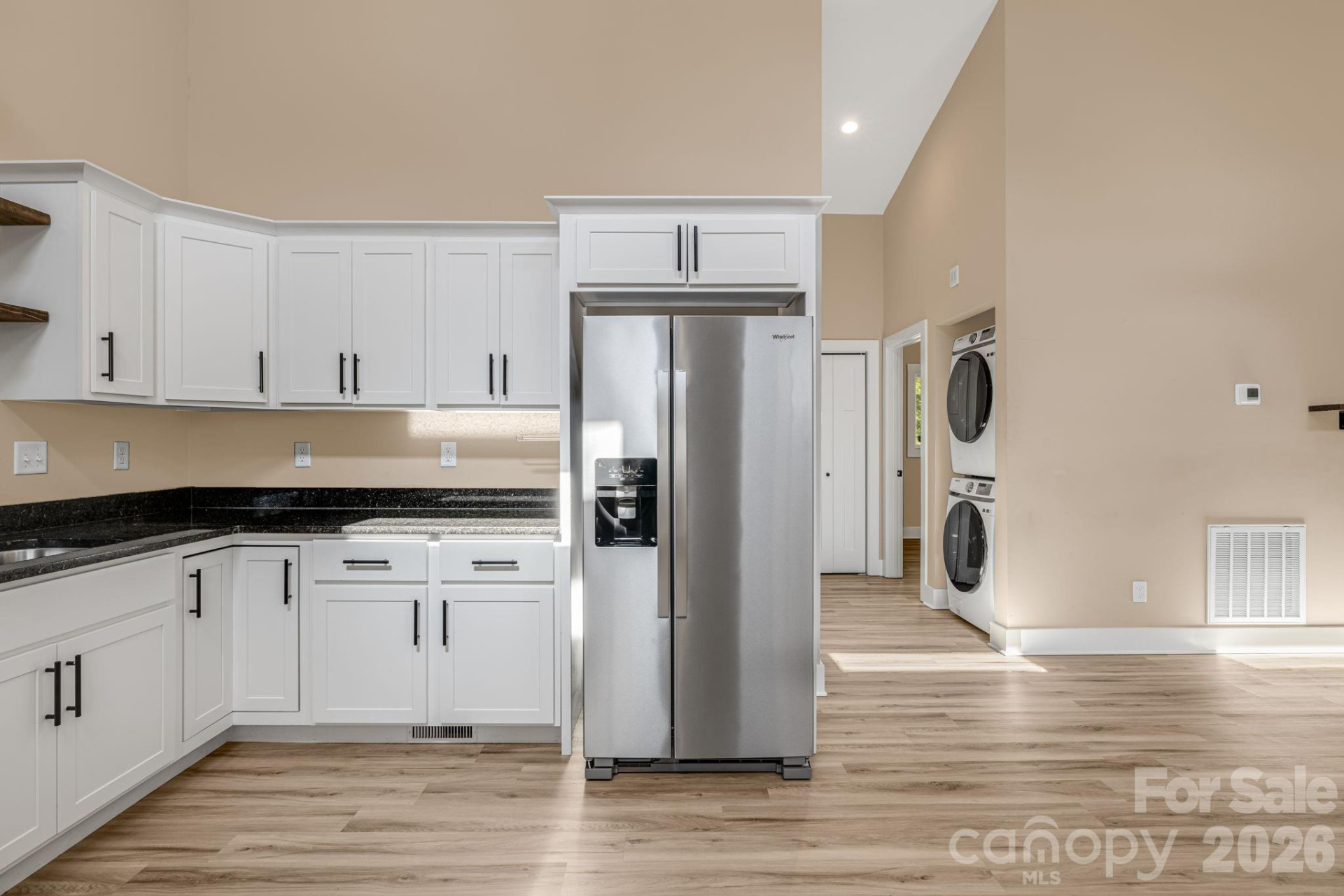 207 Hanover Street - Photo 9