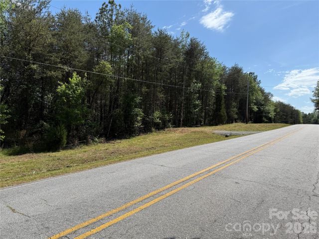 000 Hugh Champion Road