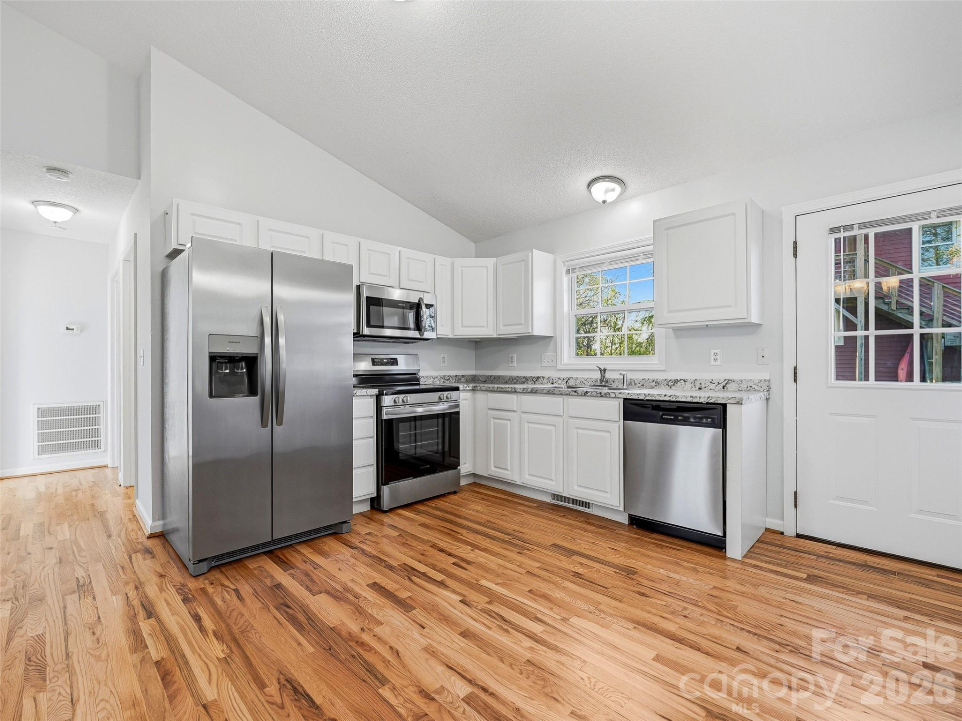 21 Shelburne Drive - Photo 8