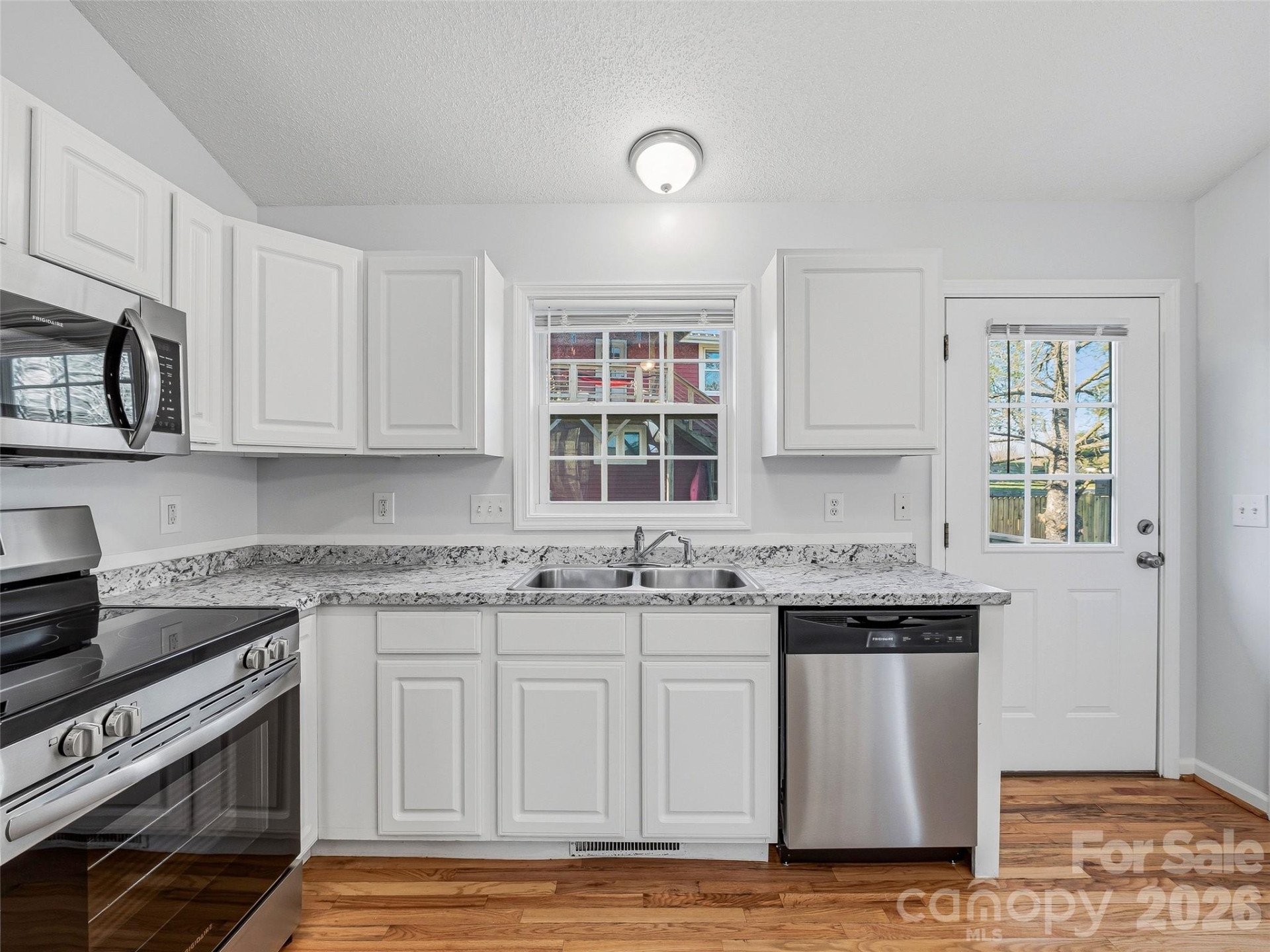 21 Shelburne Drive - Photo 9