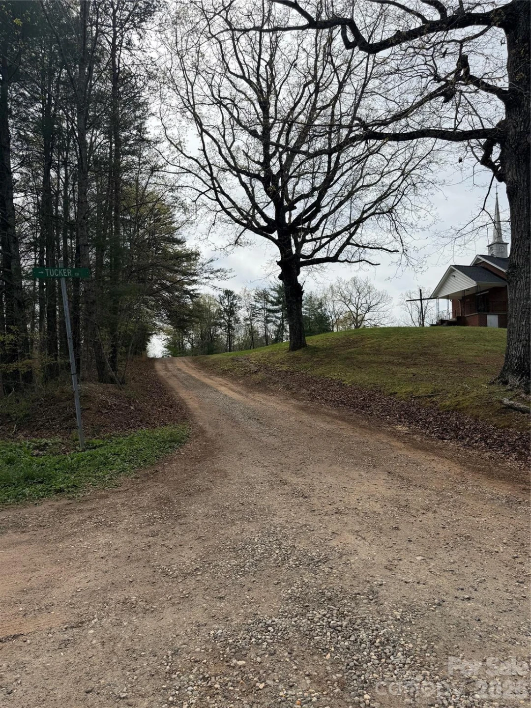 5080 Tucker Drive - Photo 3