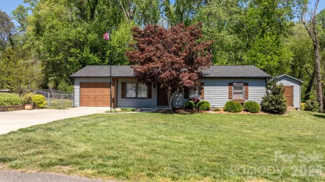 113 Foxfire Drive