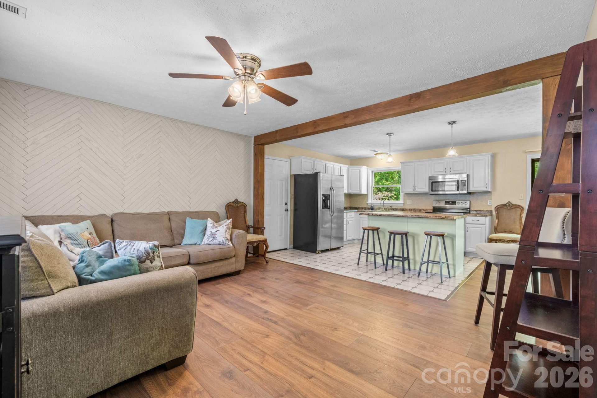 113 Foxfire Drive - Photo 4