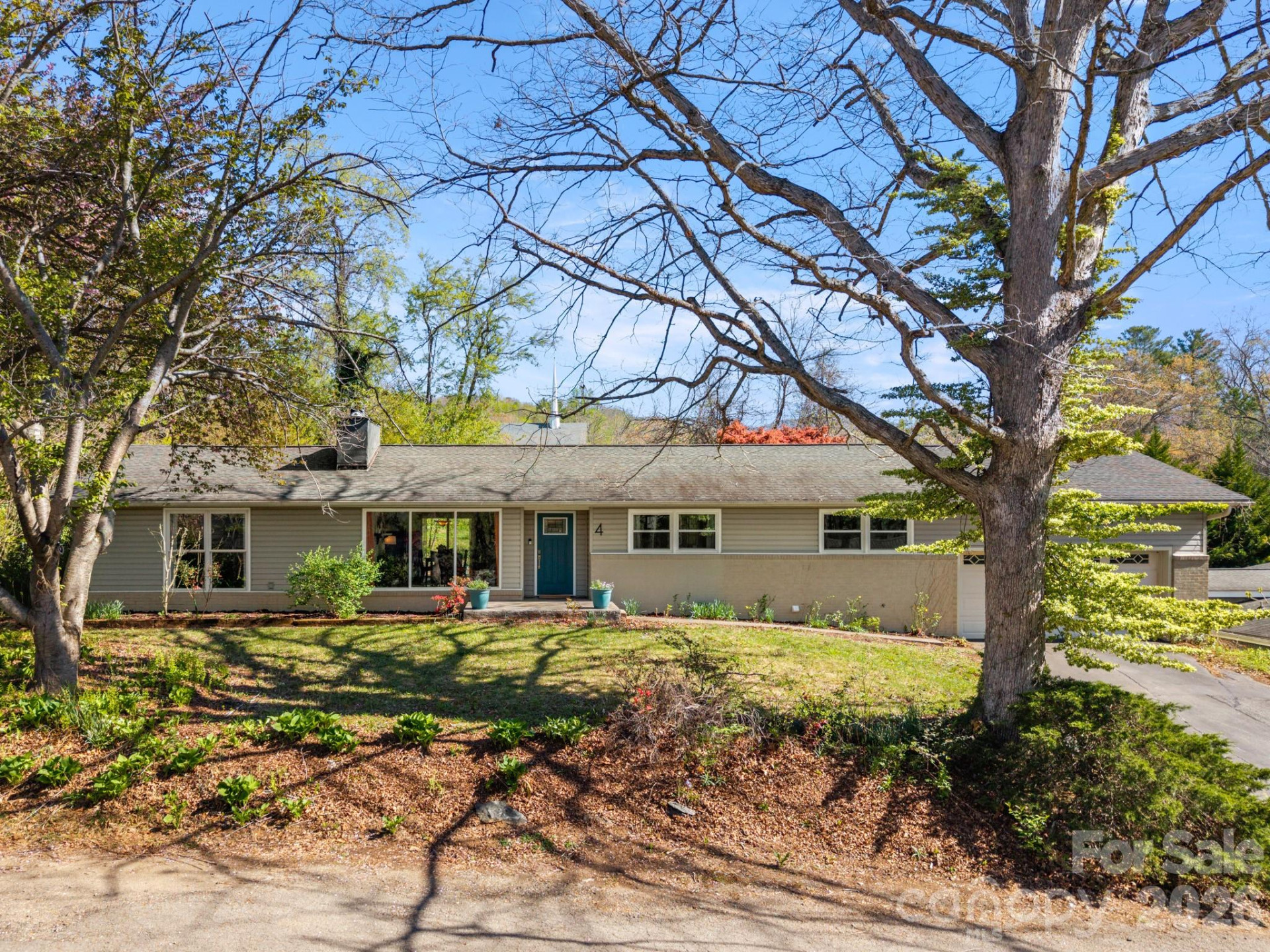 4 Austin Drive - Photo 2