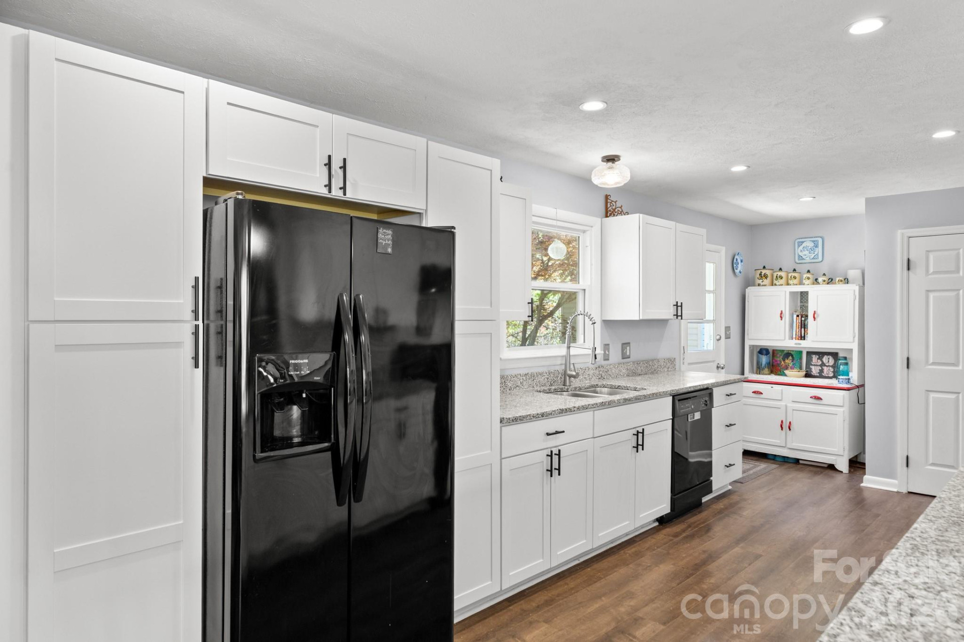 4 Austin Drive - Photo 12