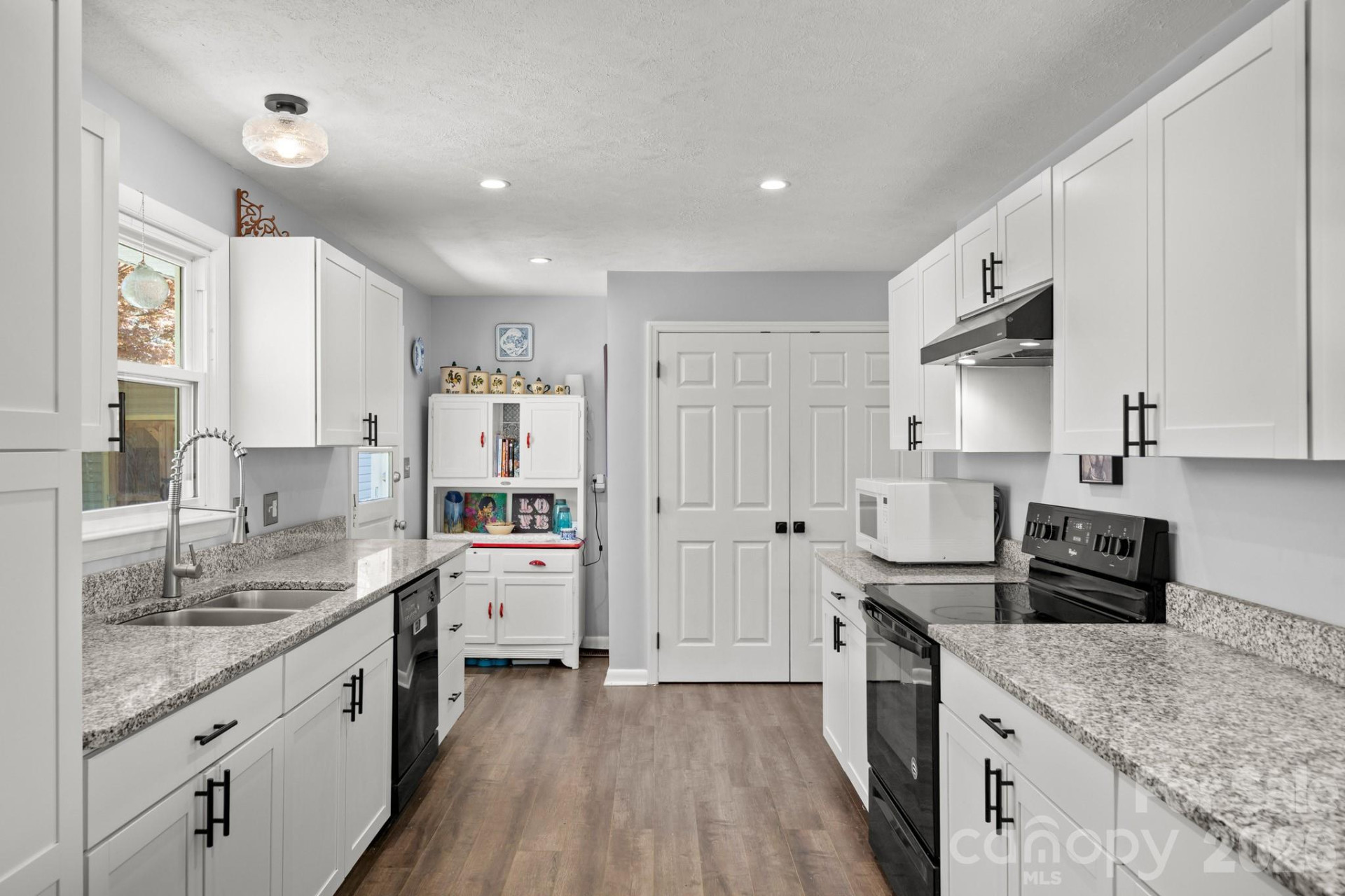 4 Austin Drive - Photo 14