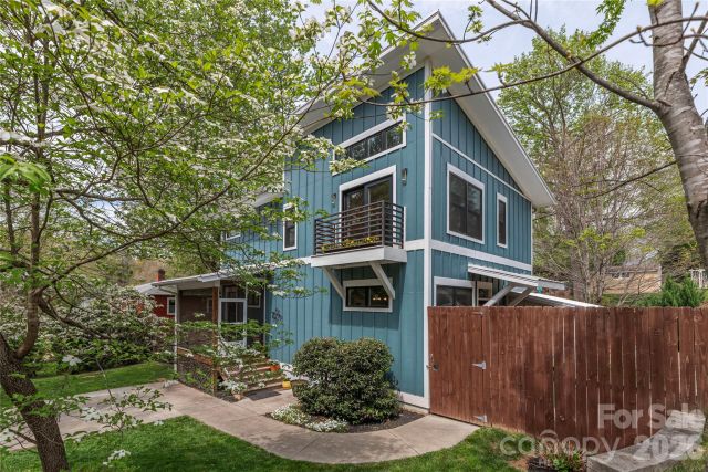 135 Salola Street, Asheville, NC, 28806
