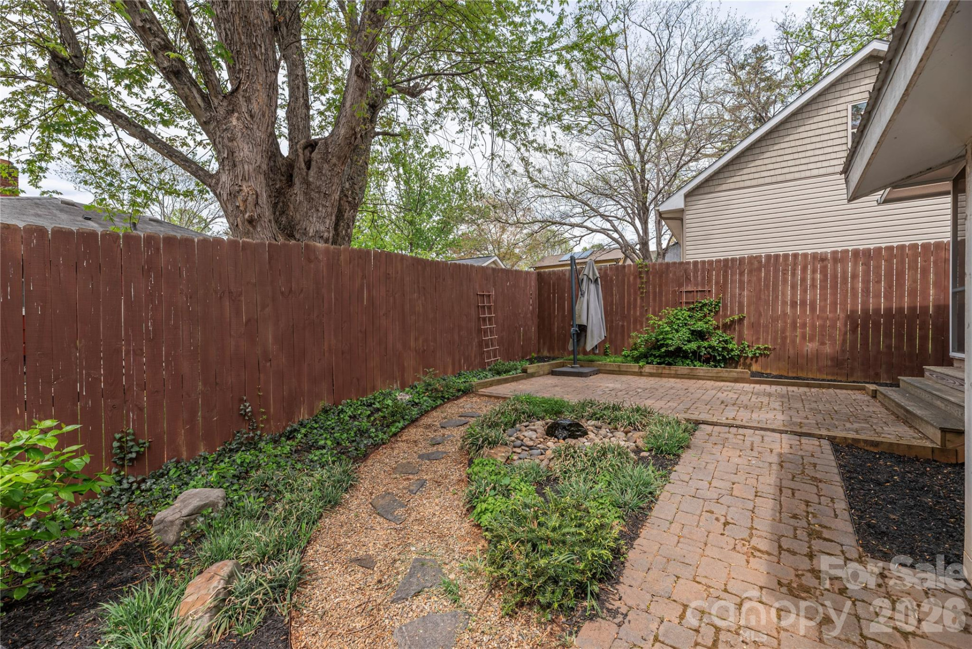 135 Salola Street - Photo 28