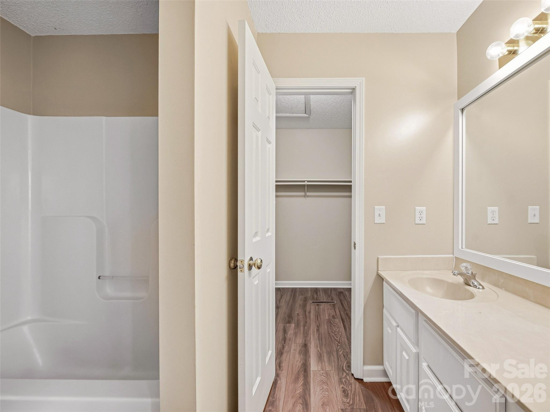 10 Lakewood Drive - Photo 15