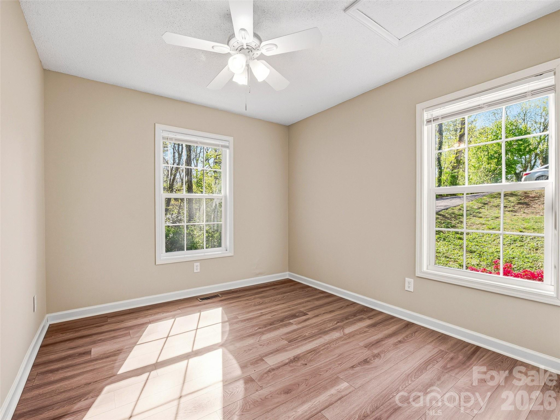 10 Lakewood Drive - Photo 17