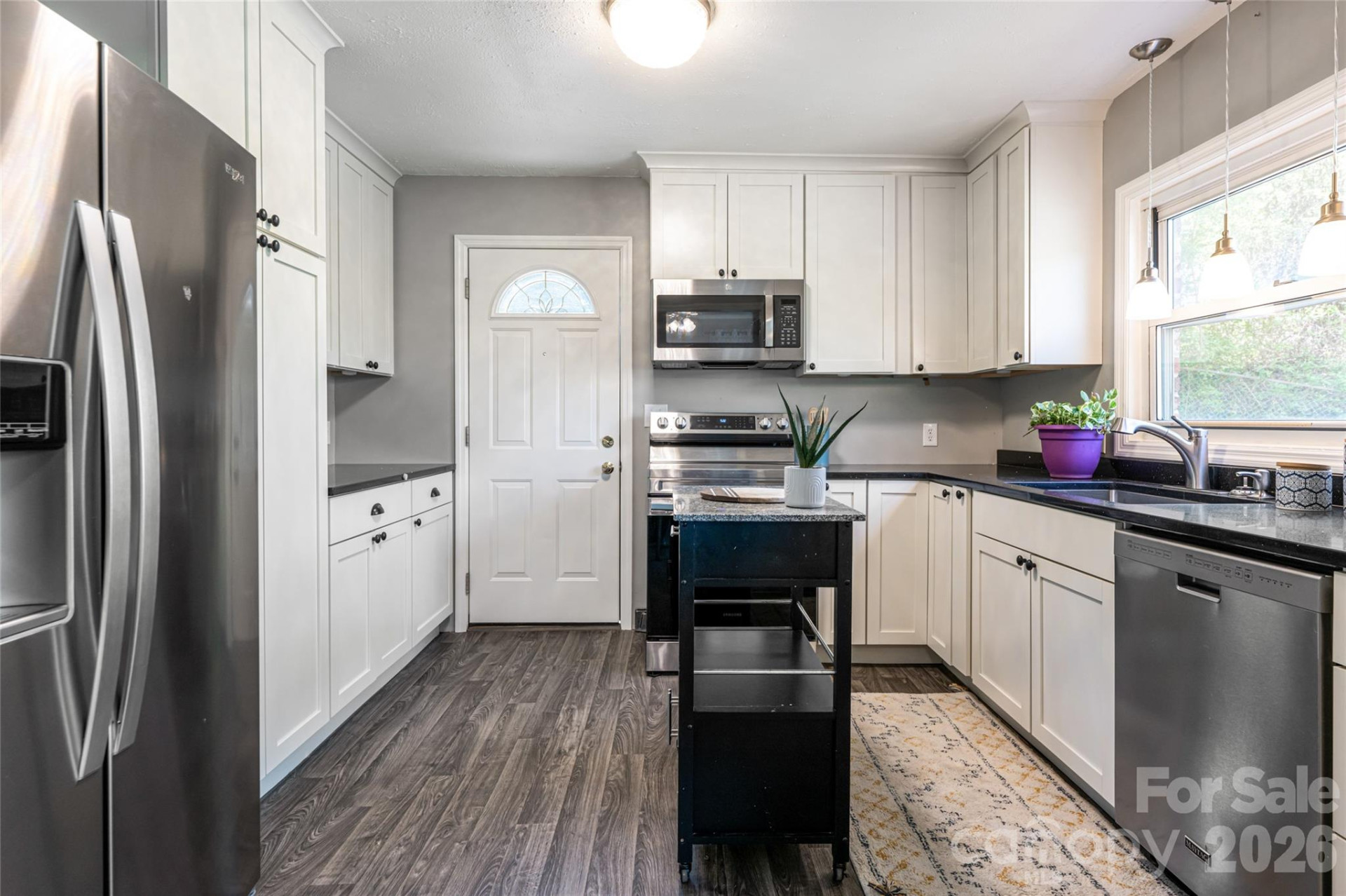 20 Clarendon Avenue - Photo 5