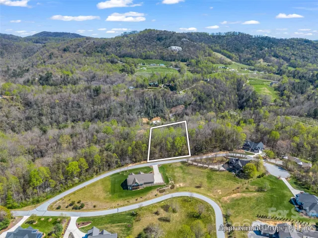 83 Sunny Morning Court, Hendersonville, NC, 28792