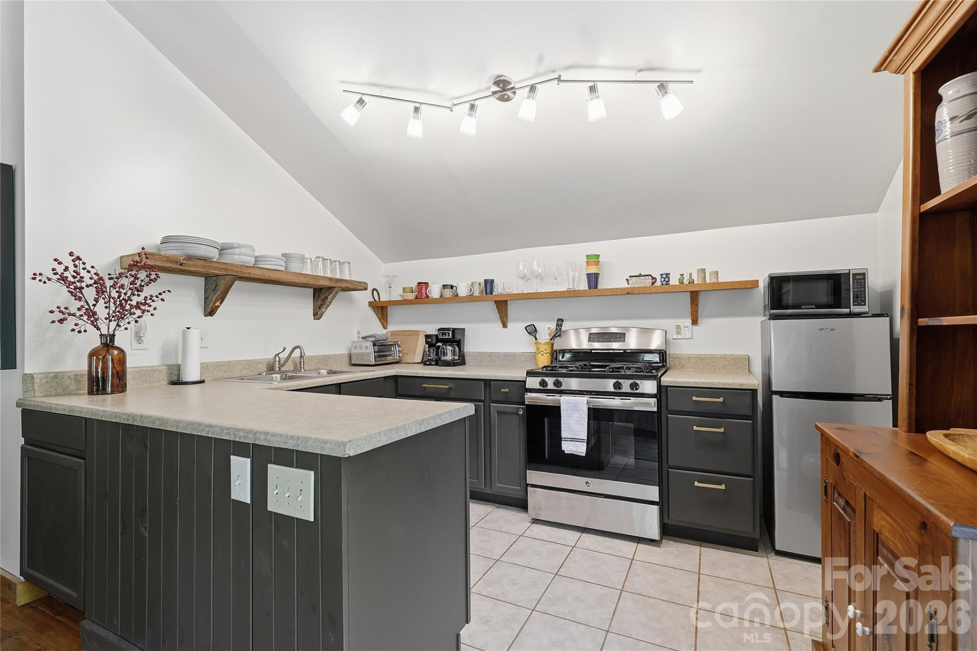 723 Highland Road - Photo 31