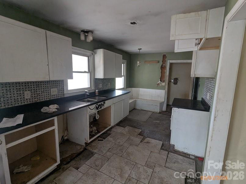 379 Oakview Park Road - Photo 4