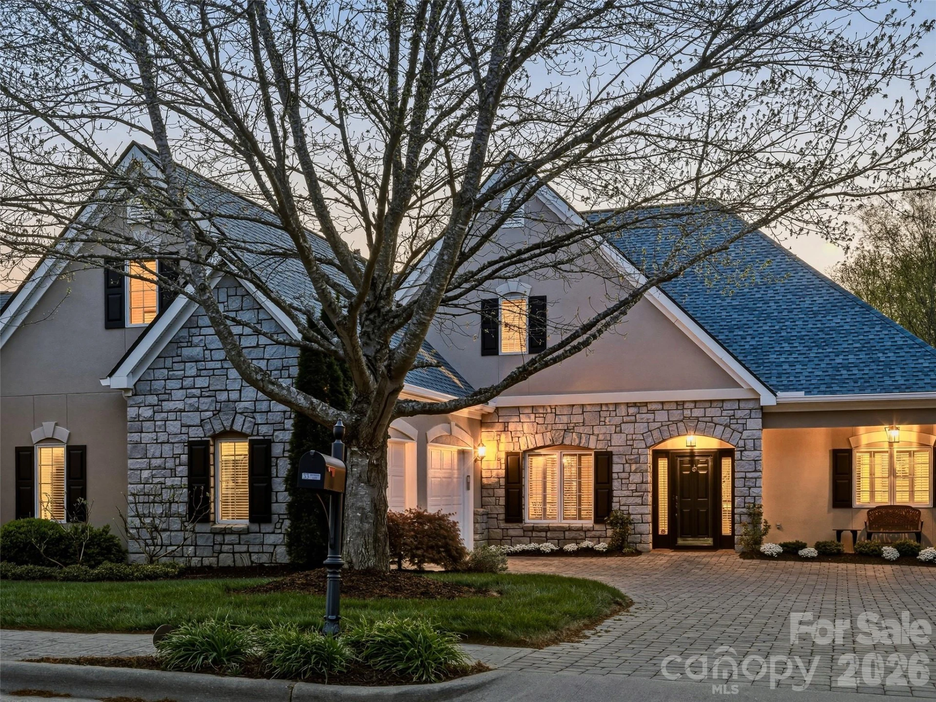 33 Tiverton Lane