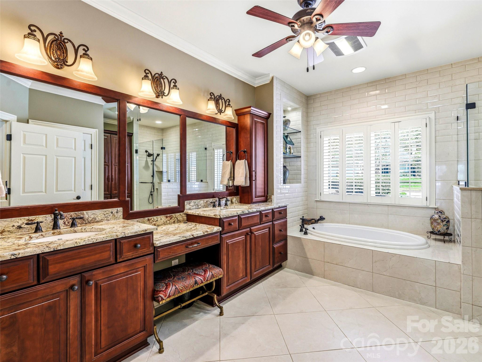 33 Tiverton Lane - Photo 24